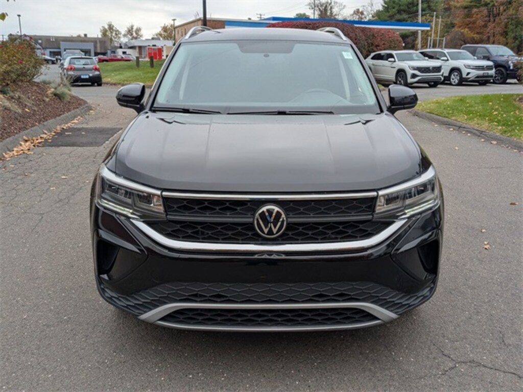 Certified 2022 Volkswagen Taos 1.5T SE SUV