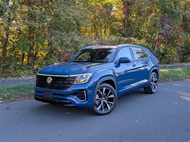 2026 Volkswagen Atlas Cross Sport SEL Premium R-LINE's photo