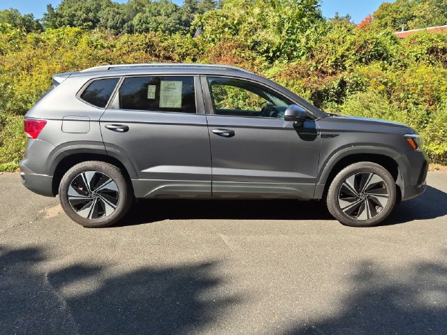 Certified 2024 Volkswagen Taos 1.5T SE SUV