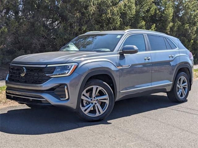 2024 Volkswagen Atlas Cross Sport SEL R-LINE's photo