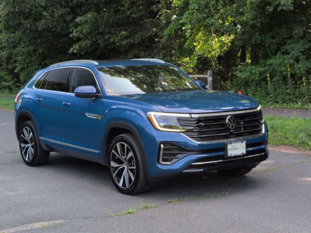 Used 2025 Volkswagen Atlas Cross Sport 2.0T SEL Premium R-Line SUV