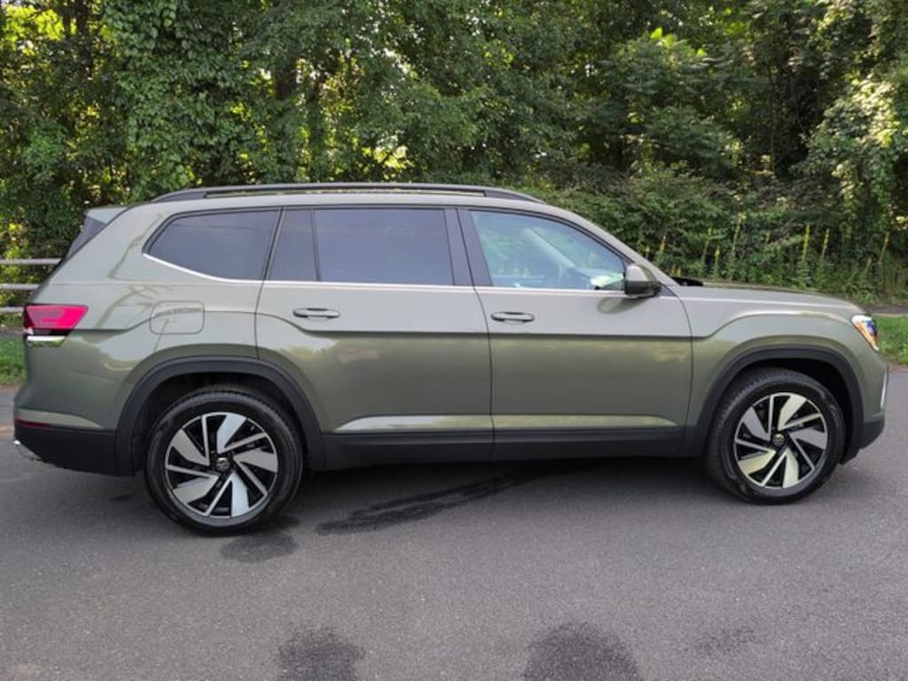 New 2026 Volkswagen Atlas 2.0T SE w/Technology SUV