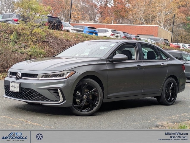 2025 Volkswagen Jetta SE's photo