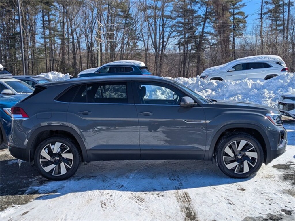 New 2026 Volkswagen Atlas Cross Sport 2.0T SE w/Technology SUV
