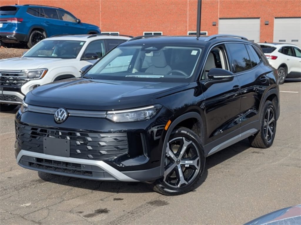 New 2026 Volkswagen Tiguan 2.0T SE SUV