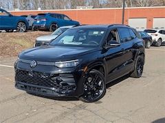 New 2026 Volkswagen Tiguan 2.0T SE R-Line Black SUV for Sale in Simsbury, CT