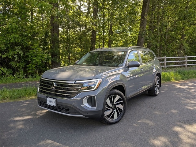 2025 Volkswagen Atlas SE w/Tech's photo