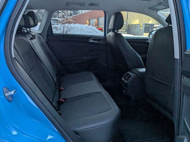 2025 Volkswagen Taos SE Black - Photo 19