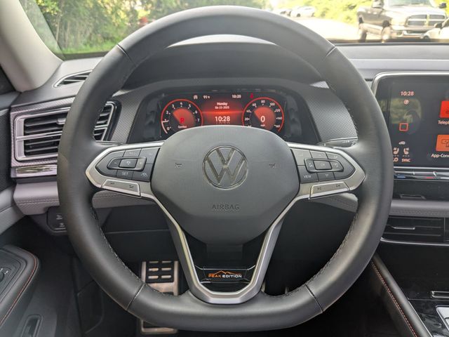2025 Volkswagen Atlas Atlas Peak Edition - Photo 12