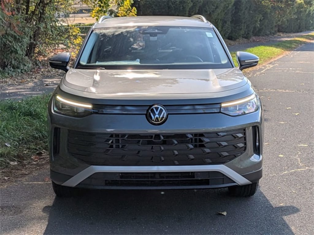 New 2025 Volkswagen Tiguan 2.0T S SUV