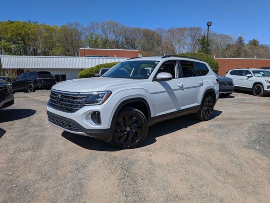 New 2026 Volkswagen Atlas 2.0T SE w/Technology SUV