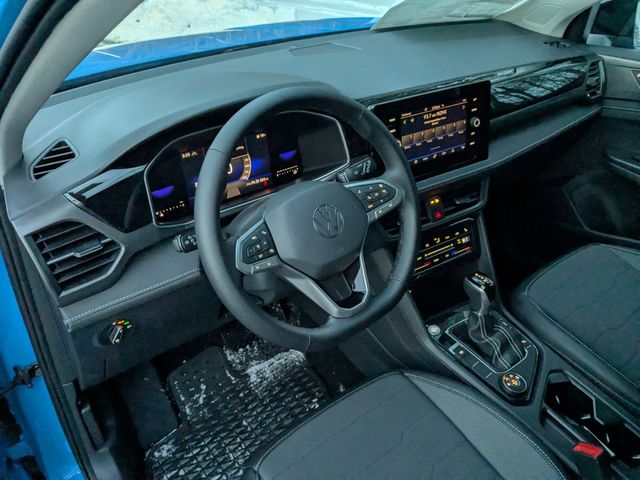 2025 Volkswagen Taos SE Black - Photo 10