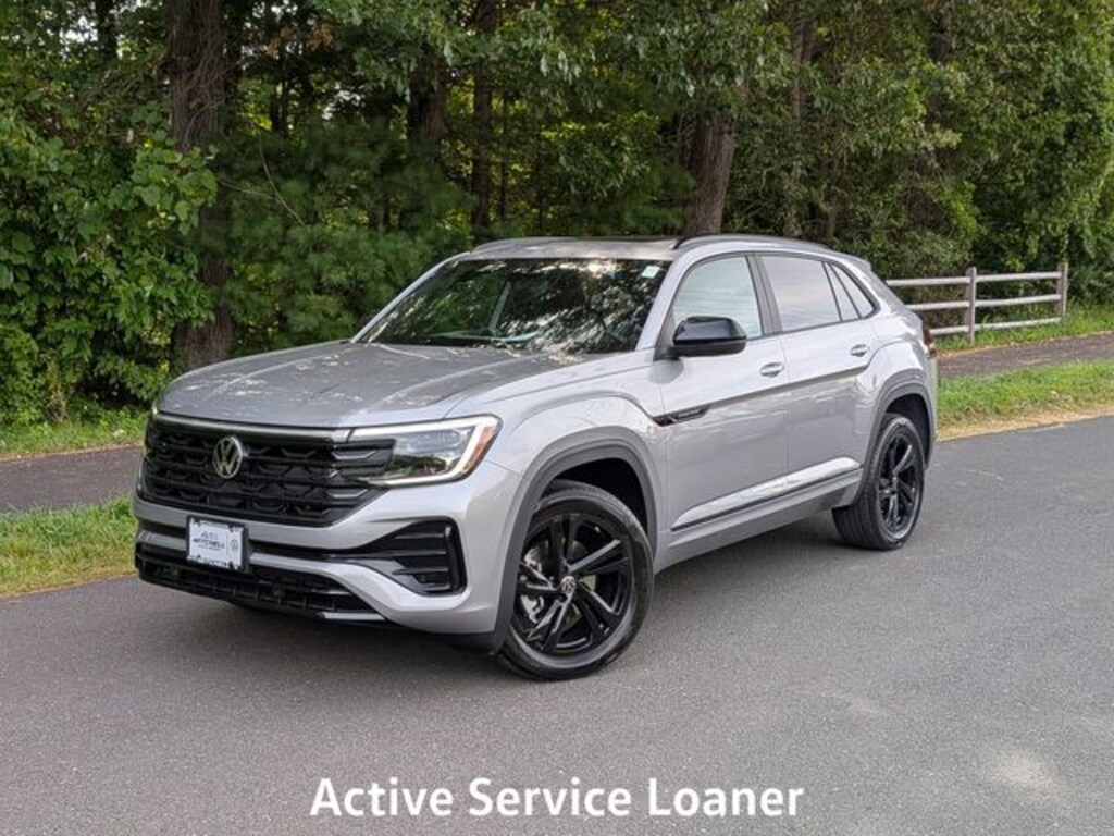 New 2026 Volkswagen Atlas Cross Sport 2.0T SEL R-Line Black SUV