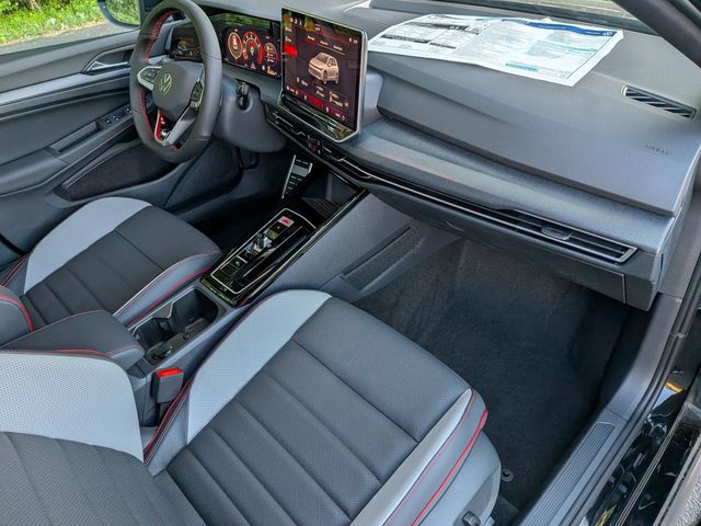 2025 Volkswagen Golf GTI SE - Photo 21
