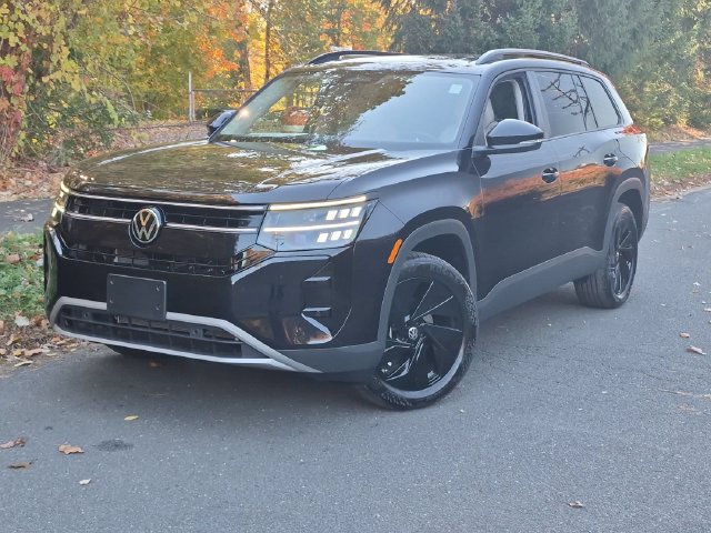 2027 Volkswagen Atlas SE w/Technology SUV