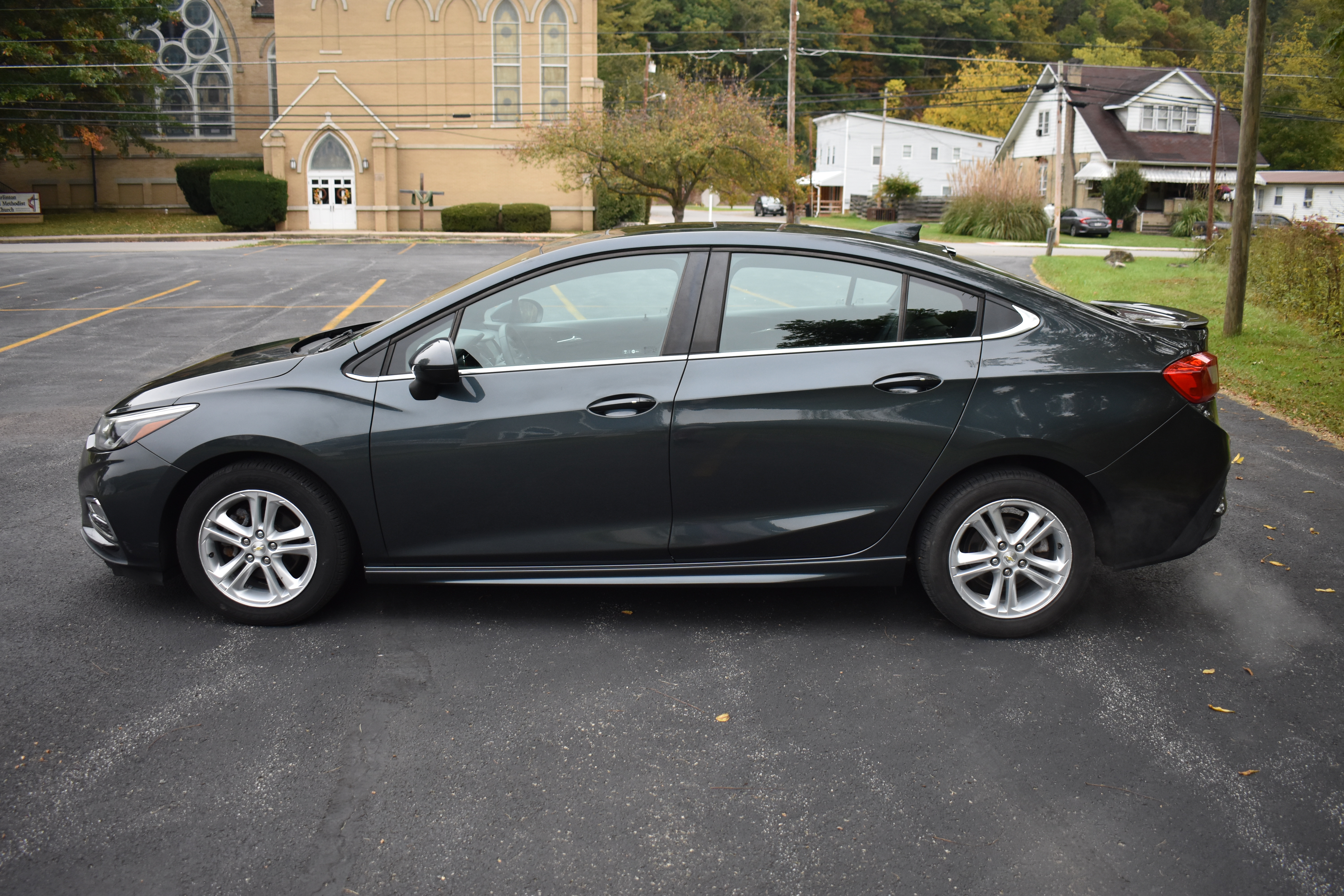 Used 2017 Chevrolet Cruze LT Car