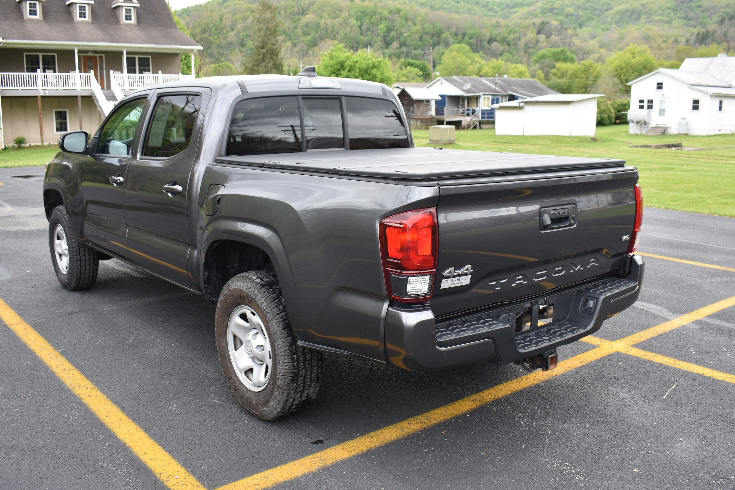 2023 Toyota Tacoma SR - Photo 11