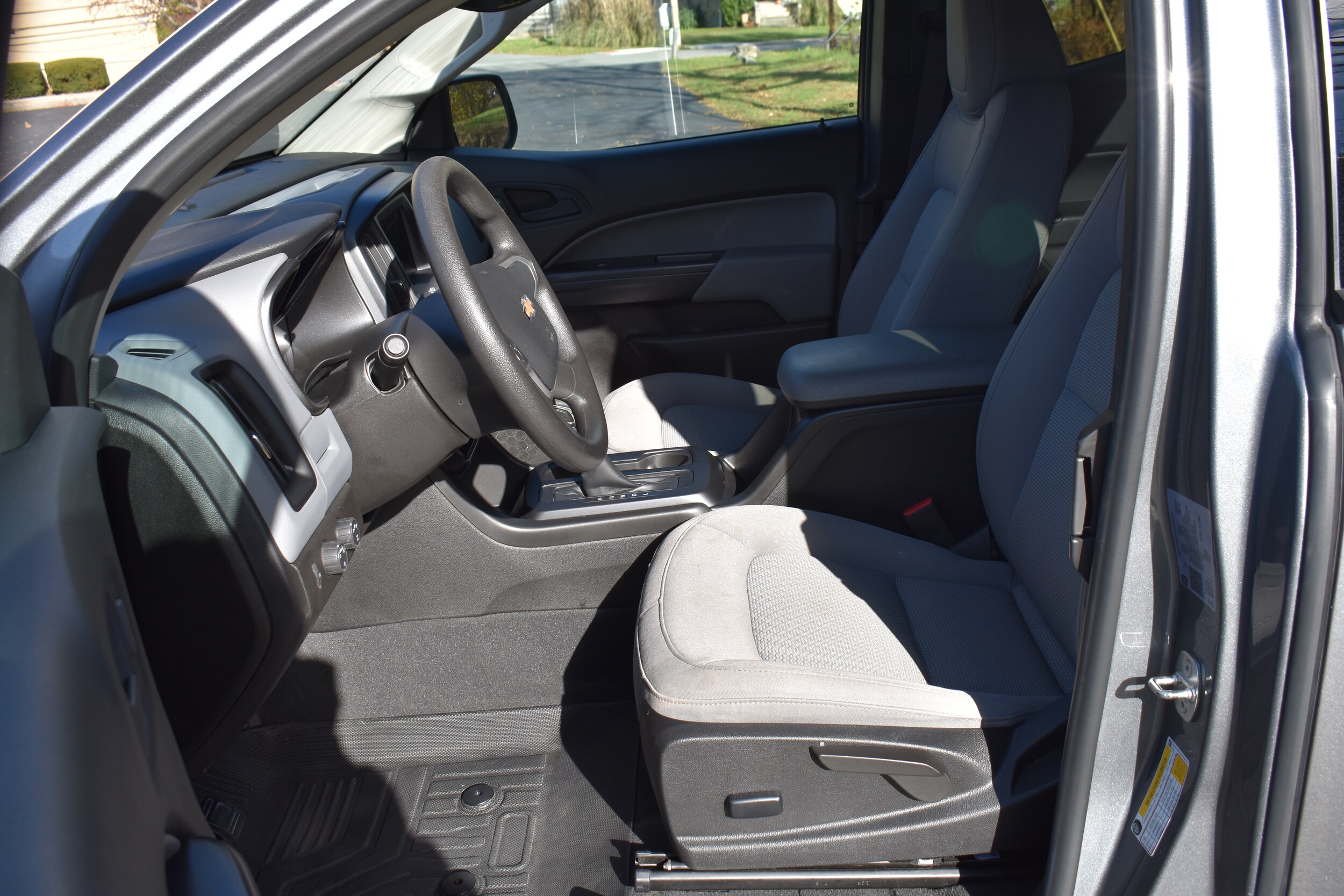 2022 Chevrolet Colorado Work Truck photo 4