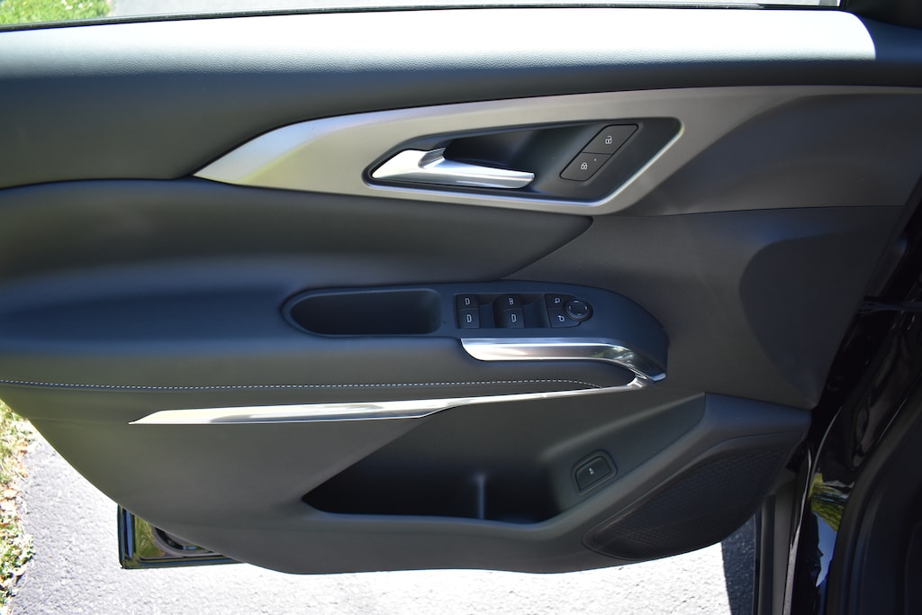New 2026 Chevrolet Traverse LT SUV