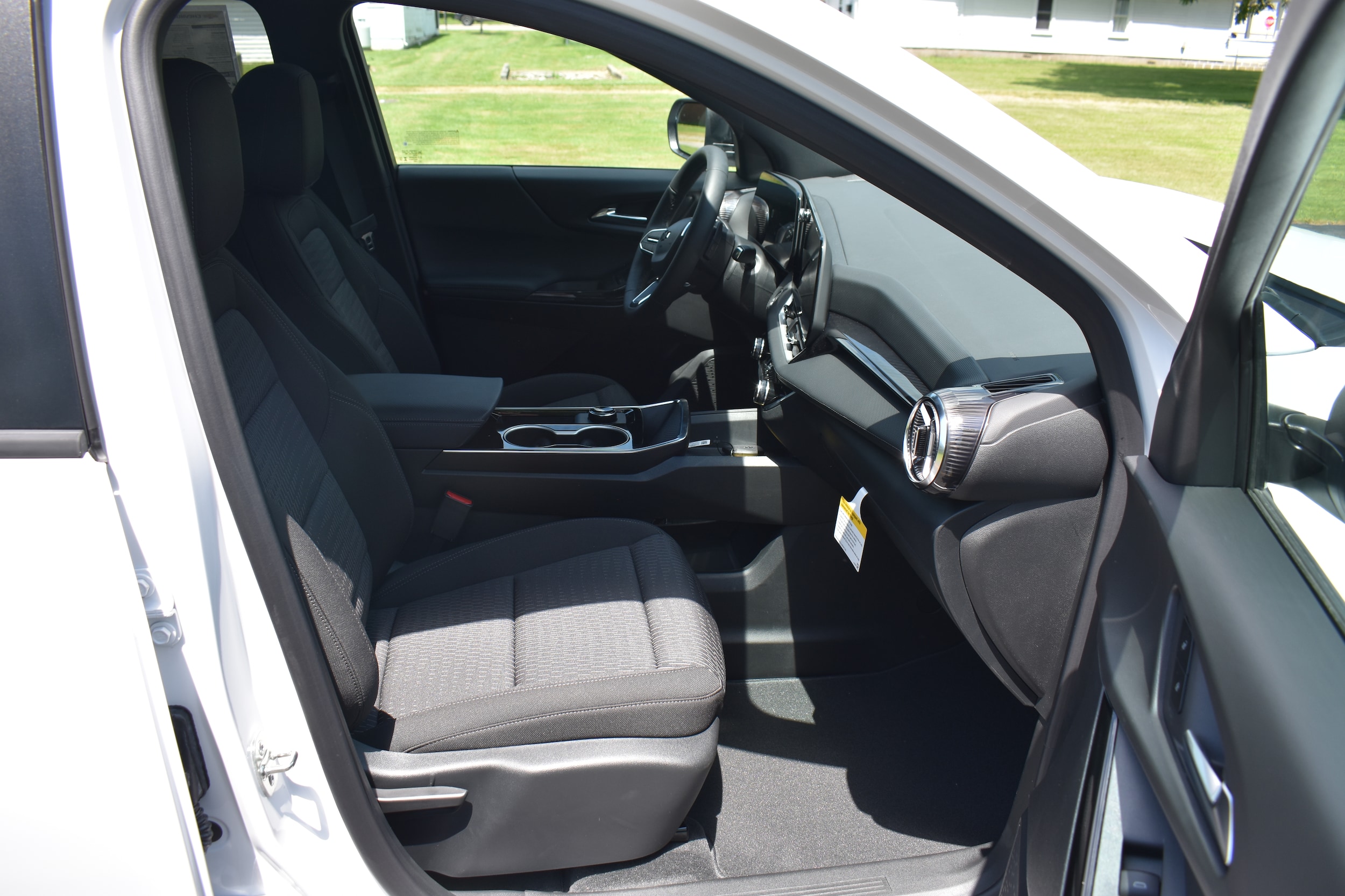 2026 Chevrolet Equinox LT - Photo 18