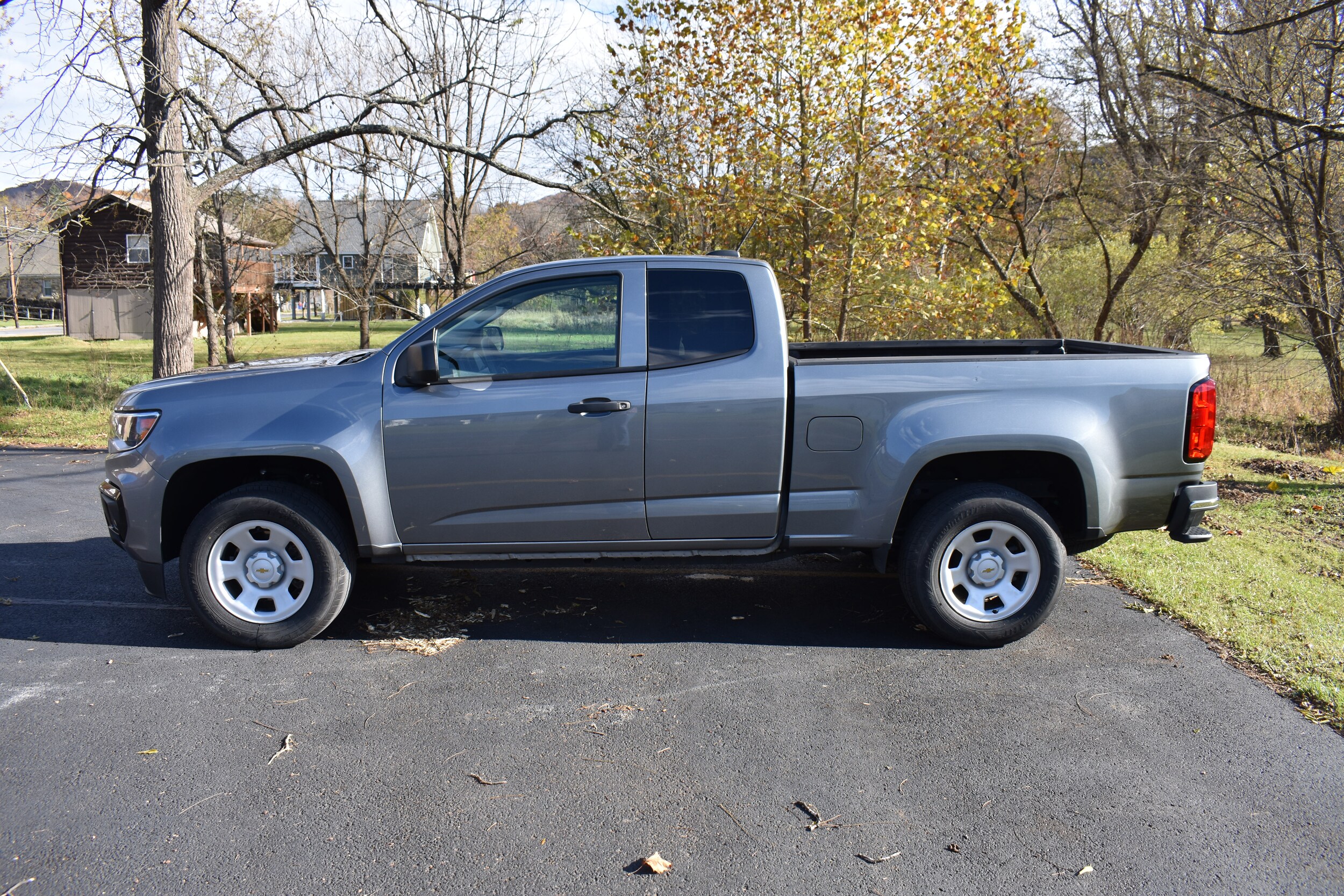2022 Chevrolet Colorado Work Truck photo 2
