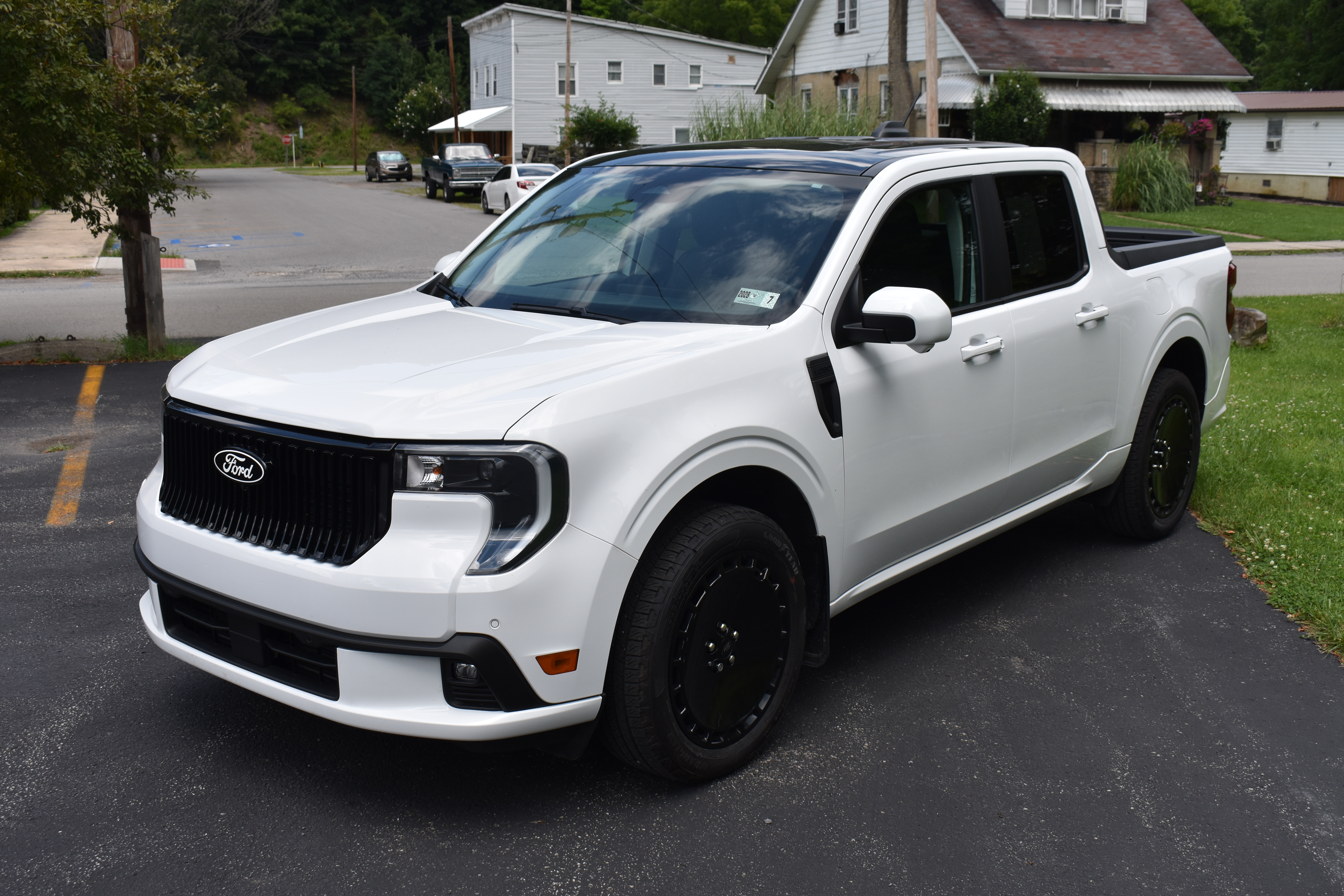 2025 Ford Maverick Lobo Truck