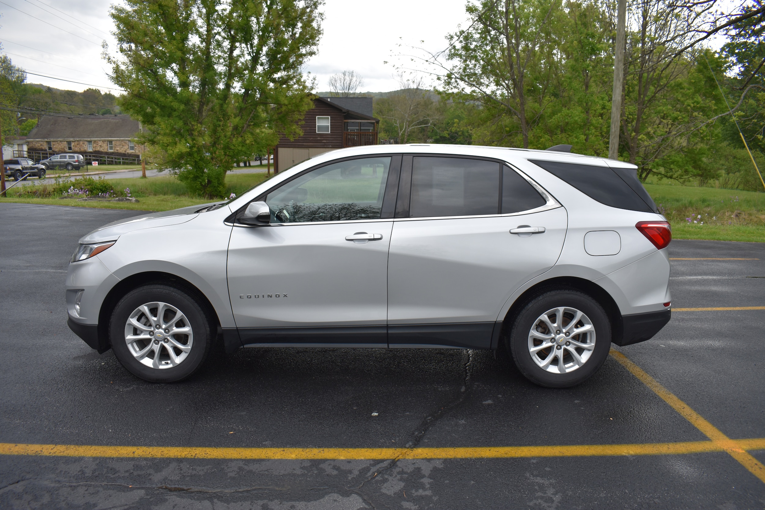 Used 2018 Chevrolet Equinox LT with VIN 2GNAXSEV5J6157491 for sale in Marlinton, WV