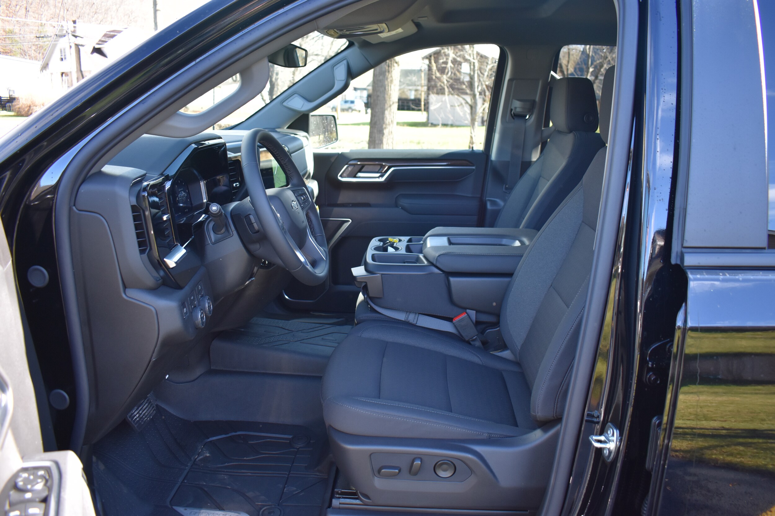 2026 Chevrolet Silverado 1500 RST photo 4