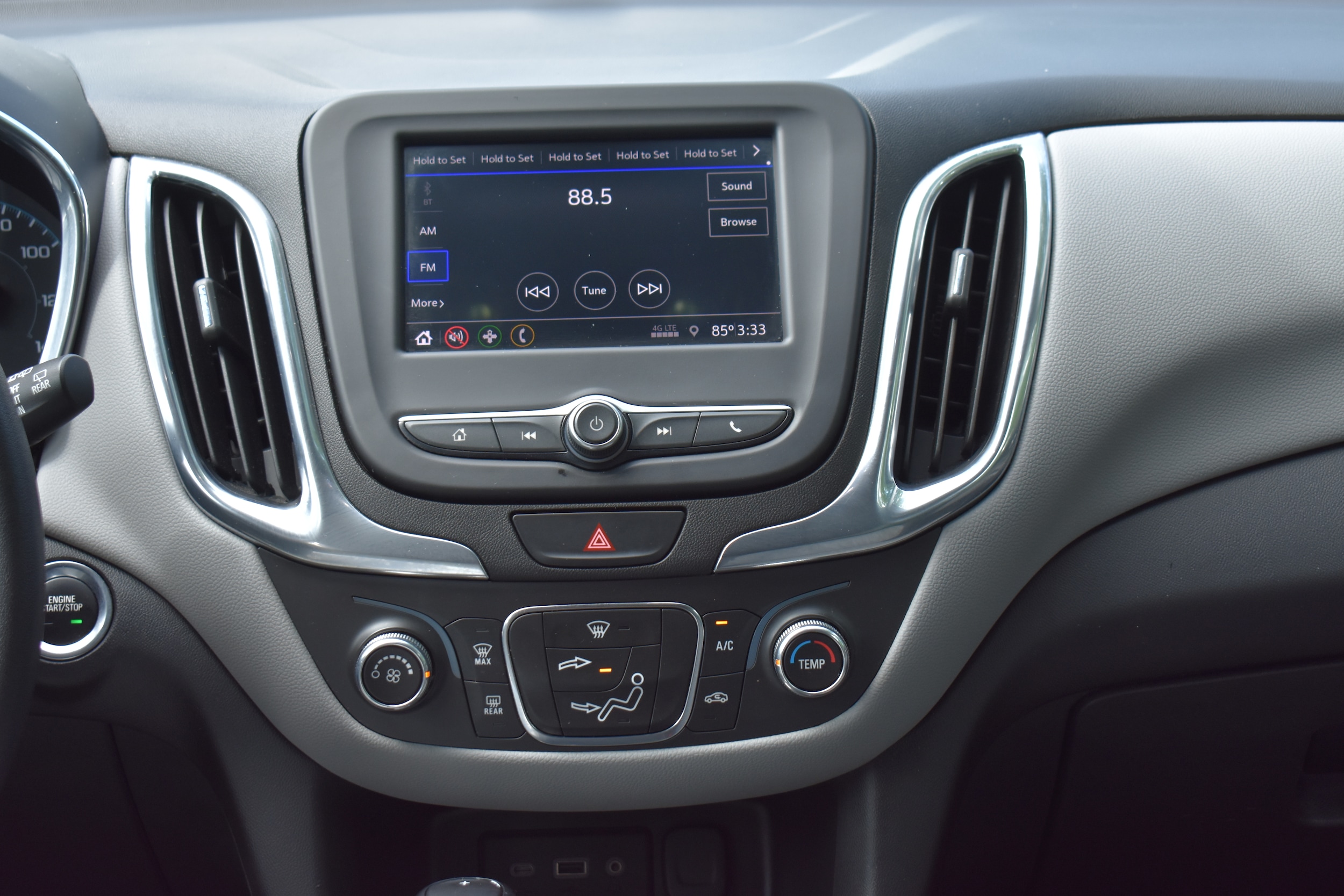 2021 Chevrolet Equinox LS - Photo 9