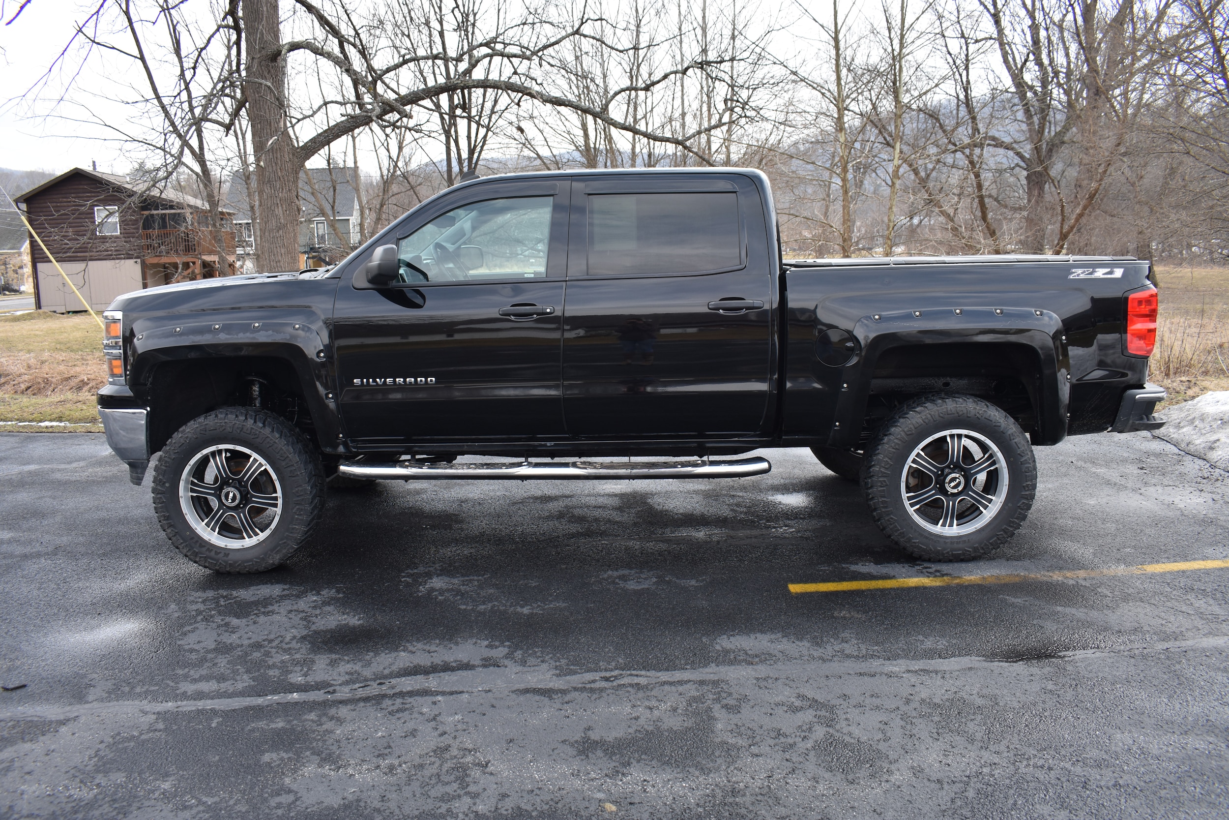 Used 2014 Chevrolet Silverado 1500 LT with VIN 3GCUKREC4EG307094 for sale in Marlinton, WV