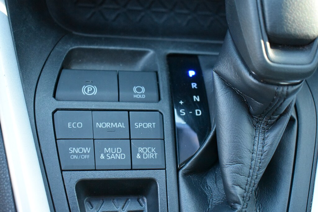 Used 2020 Toyota RAV4 XLE SUV