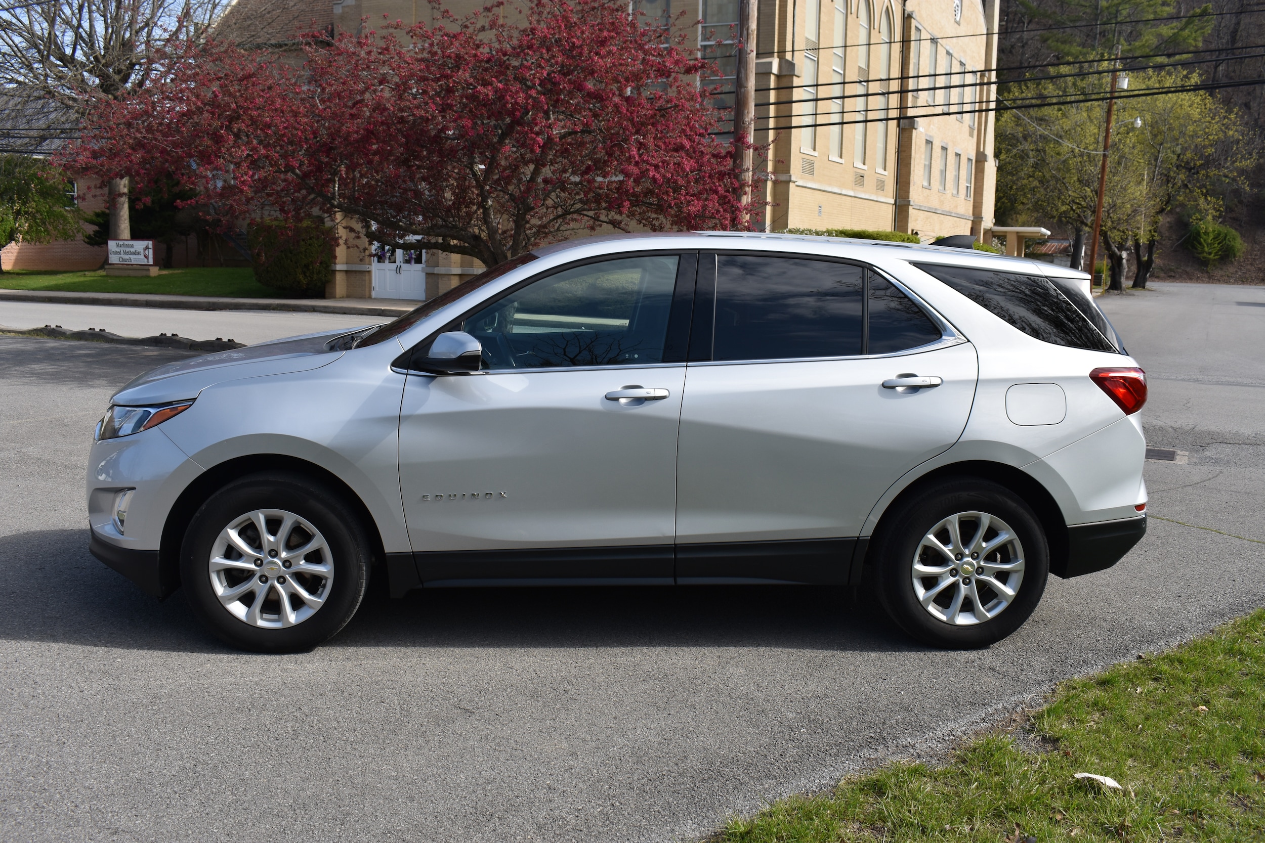 Used 2019 Chevrolet Equinox LT with VIN 2GNAXUEV1K6244799 for sale in Marlinton, WV