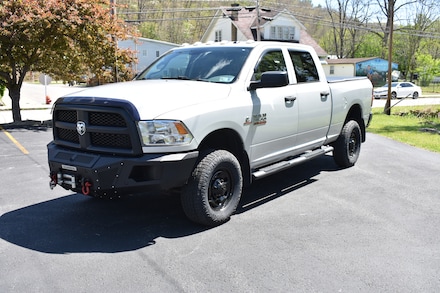 2018 Ram 2500 Tradesman Crew Cab 4x4 64 Box Truck