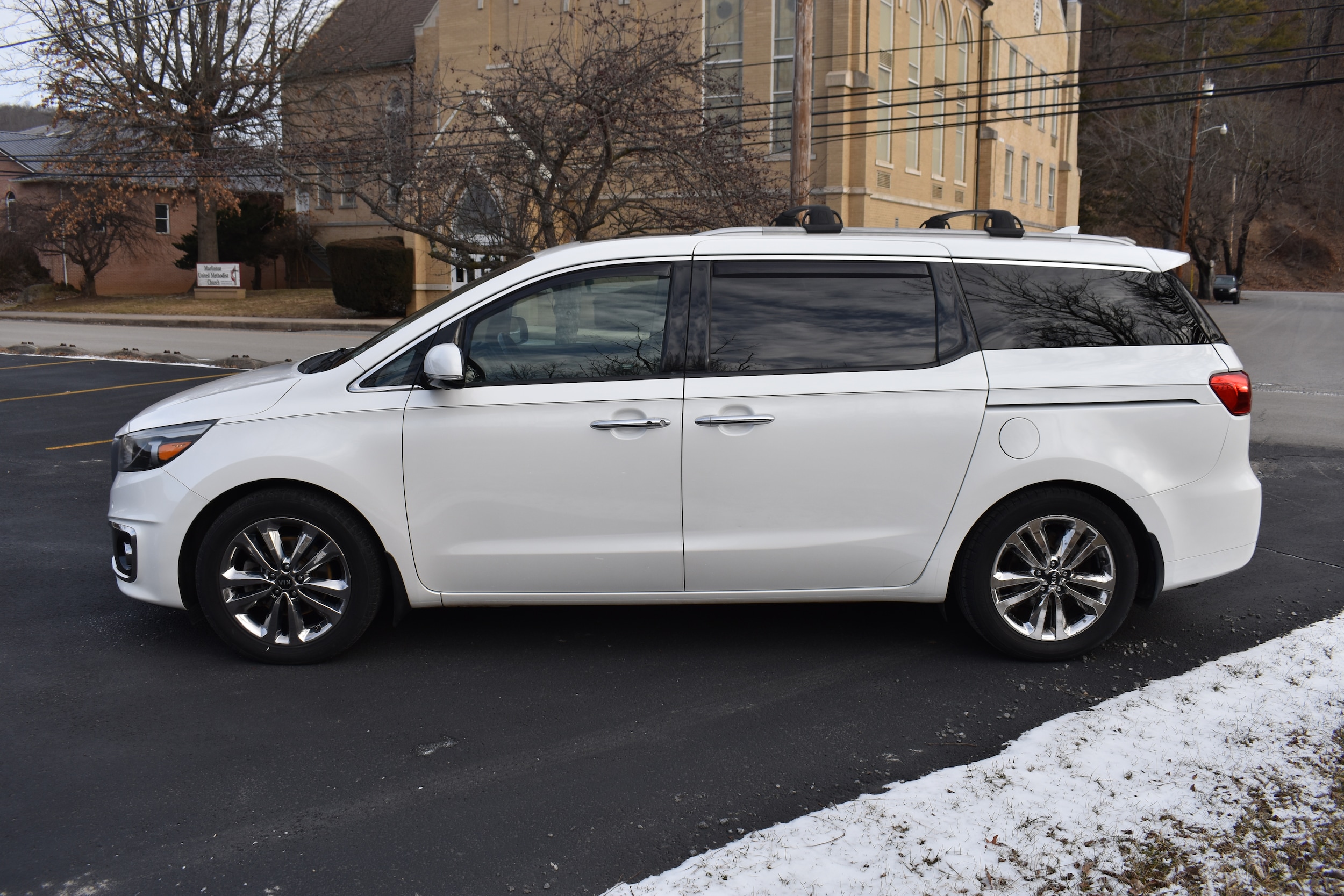 Used 2015 Kia Sedona SX Limited with VIN KNDME5C13F6045332 for sale in Marlinton, WV