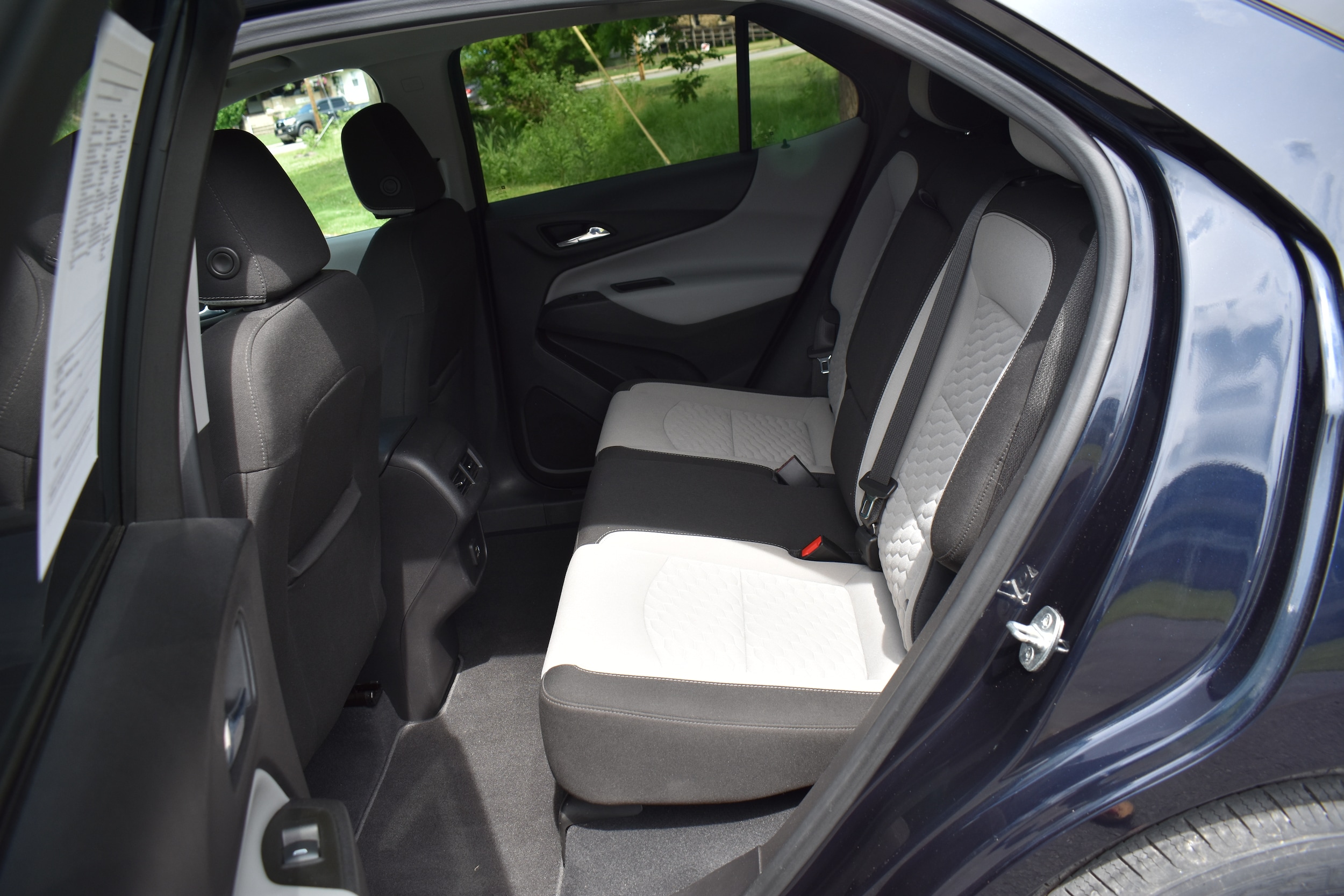 2021 Chevrolet Equinox LS - Photo 12