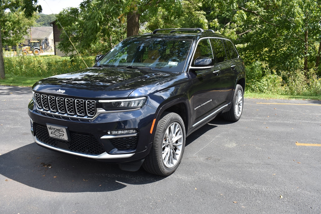 Used 2025 Jeep Grand Cherokee Summit 4x4 SUV