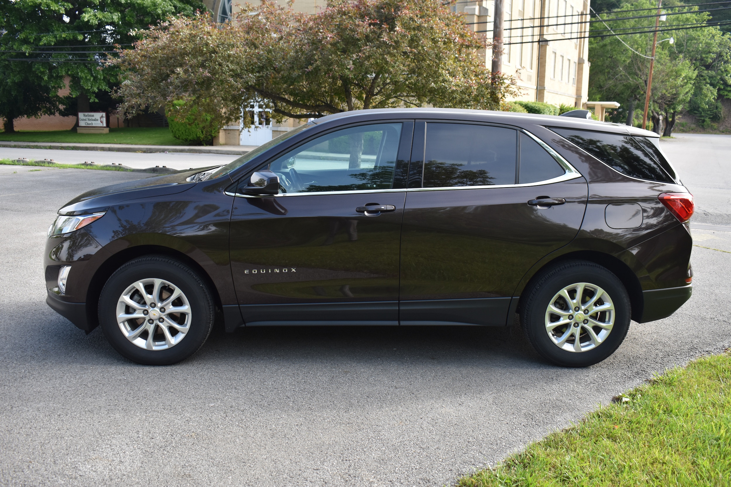 Used 2020 Chevrolet Equinox LT with VIN 2GNAXUEVXL6221751 for sale in Marlinton, WV