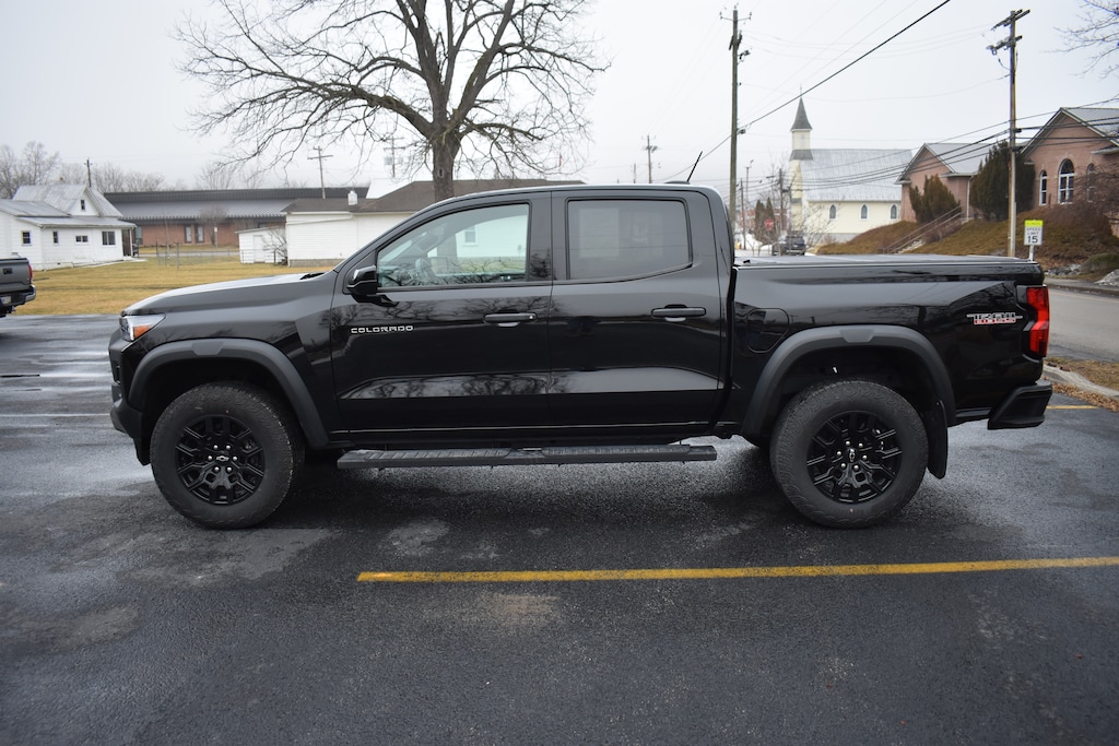 Used 2024 Chevrolet Colorado Trail Boss Truck