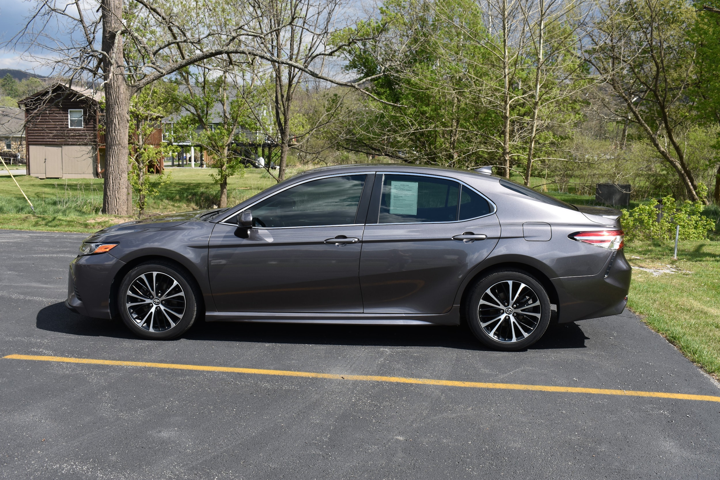 Used 2020 Toyota Camry SE with VIN 4T1G11AK9LU938363 for sale in Marlinton, WV