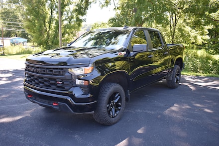 2022 Chevrolet Silverado 1500 Custom Trail Boss Truck