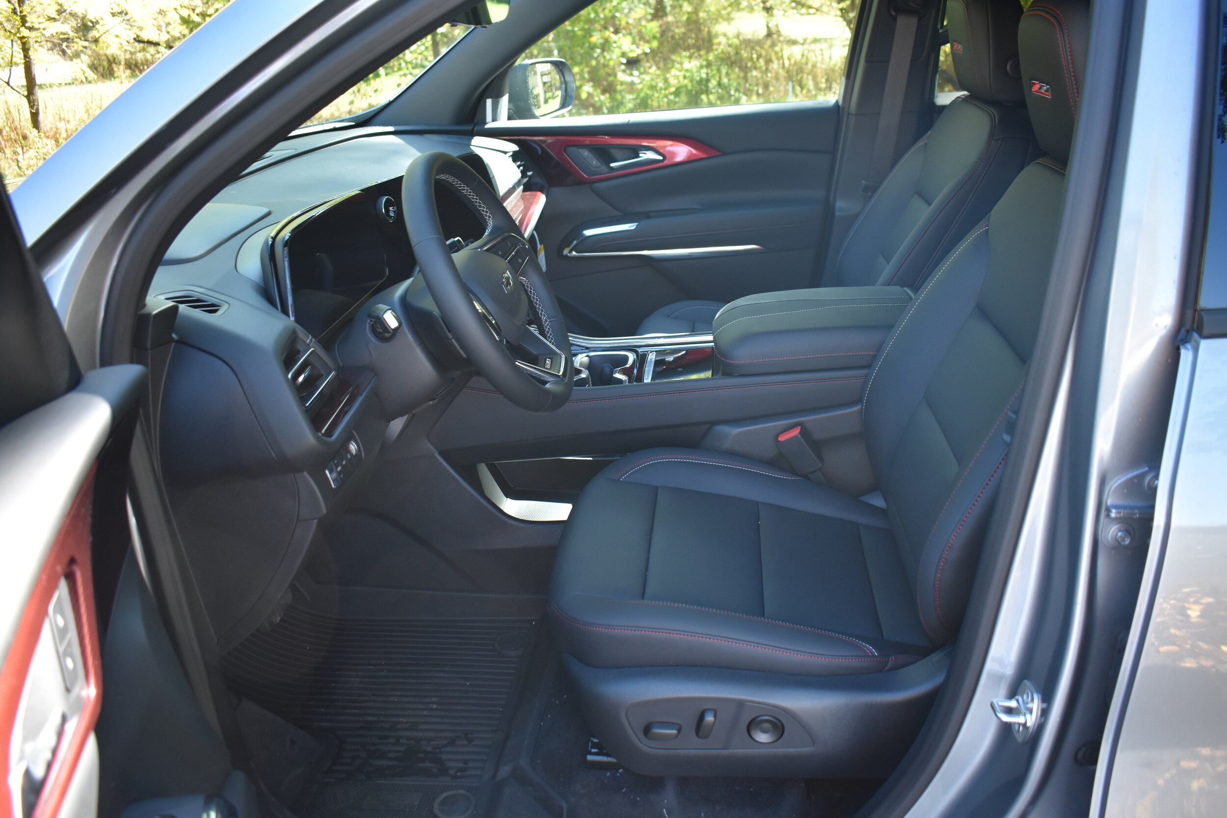 2026 Chevrolet Traverse Z71 photo 4