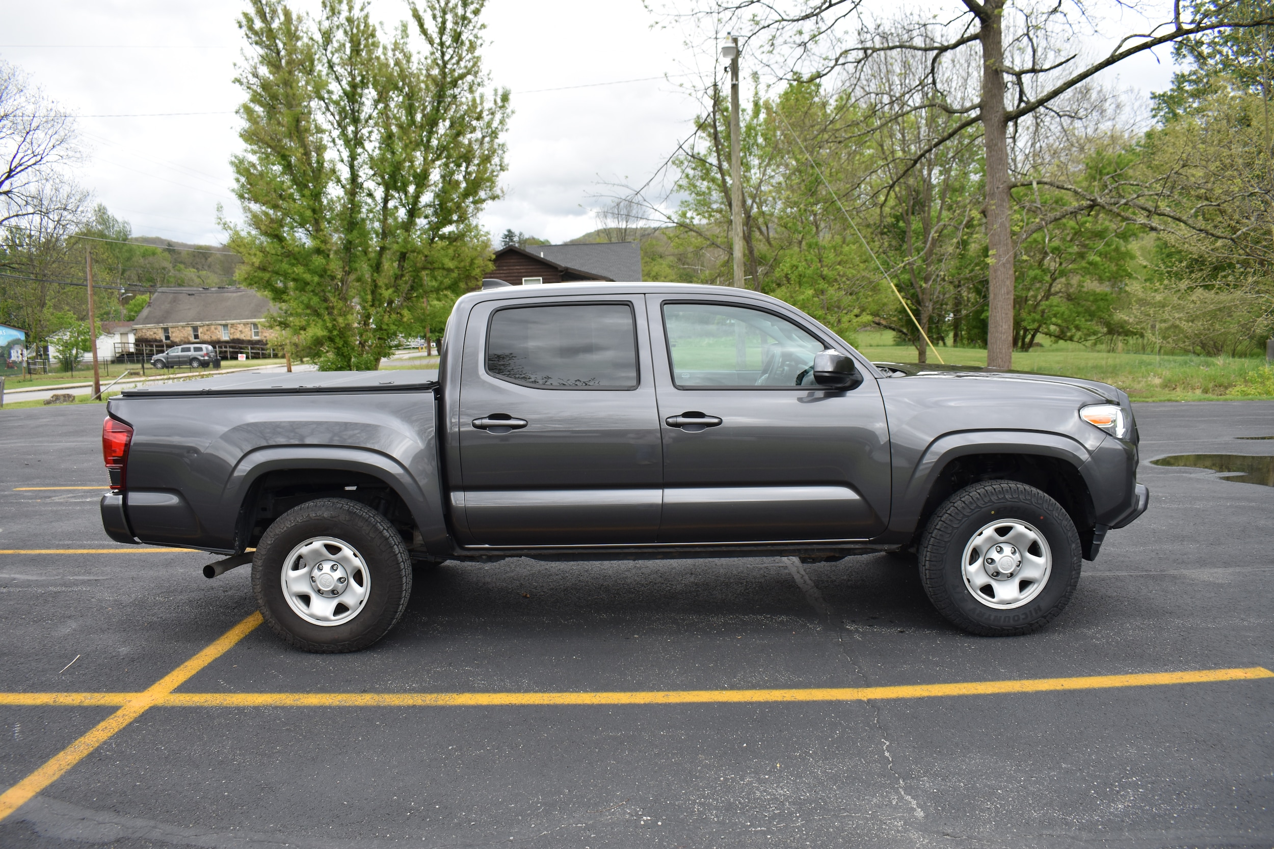 2023 Toyota Tacoma SR - Photo 17