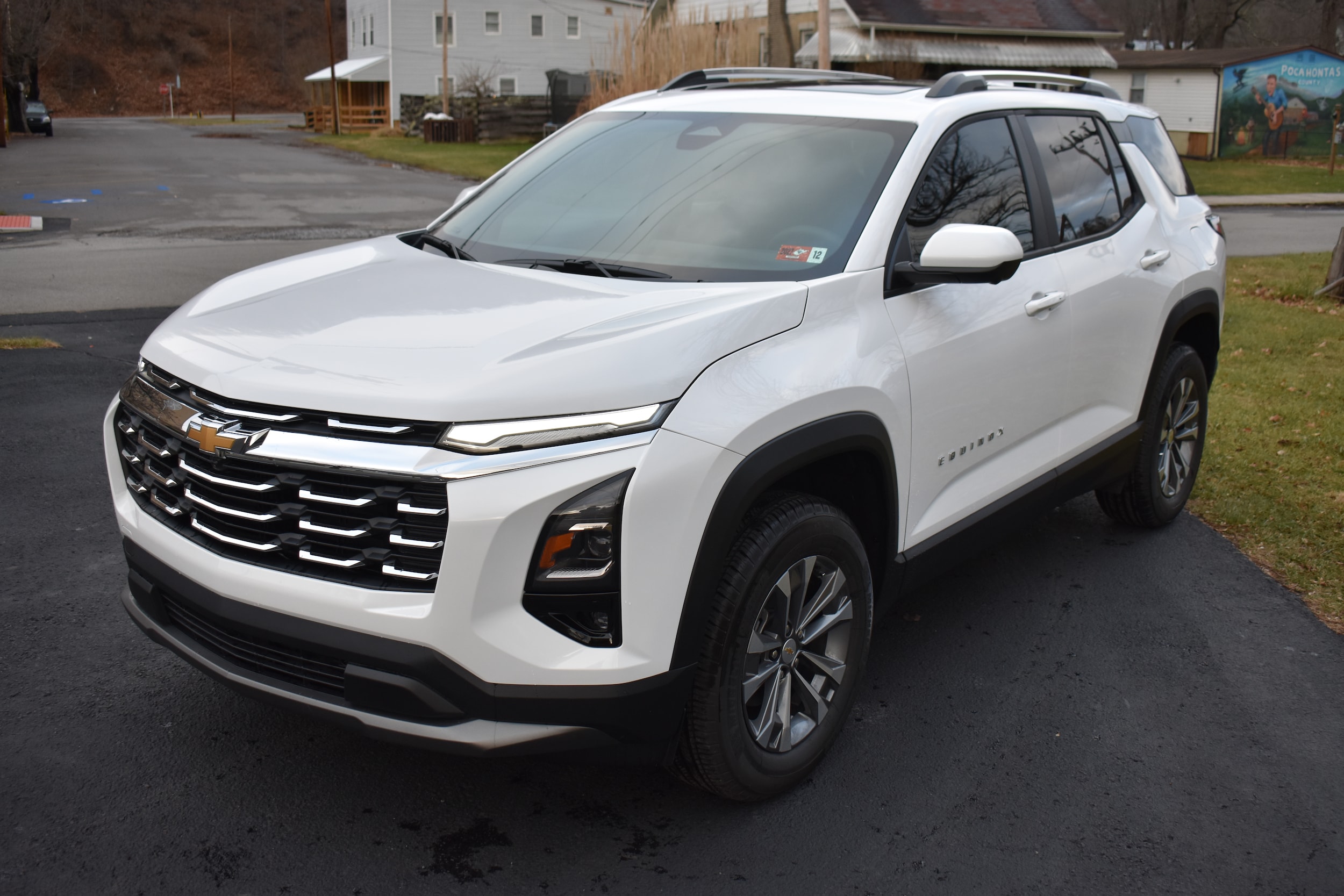 2026 Chevrolet Equinox LT's photo