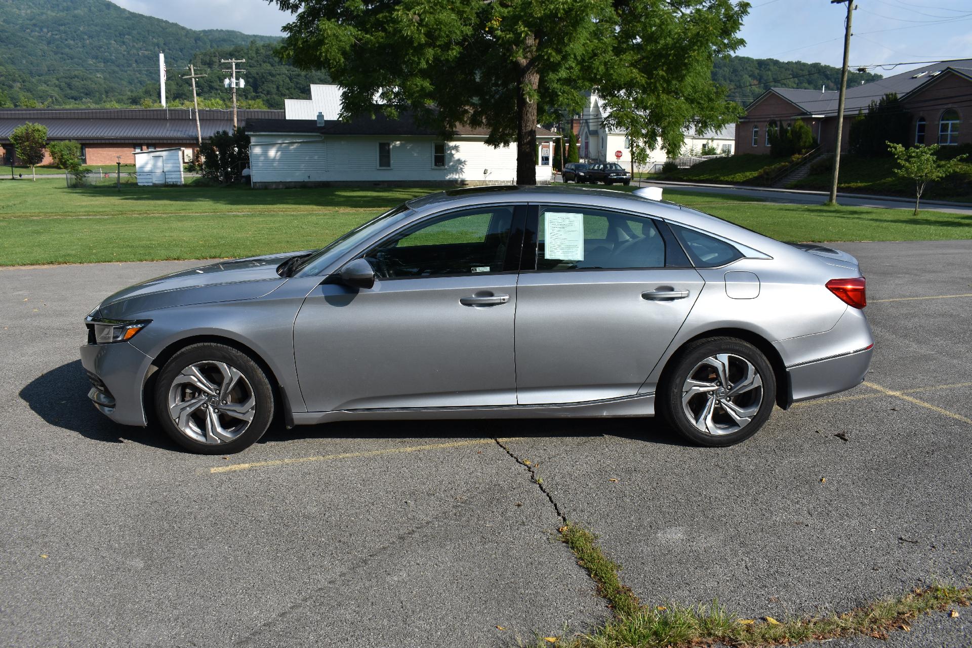 Used 2018 Honda Accord EX-L with VIN 1HGCV1F64JA135804 for sale in Marlinton, WV