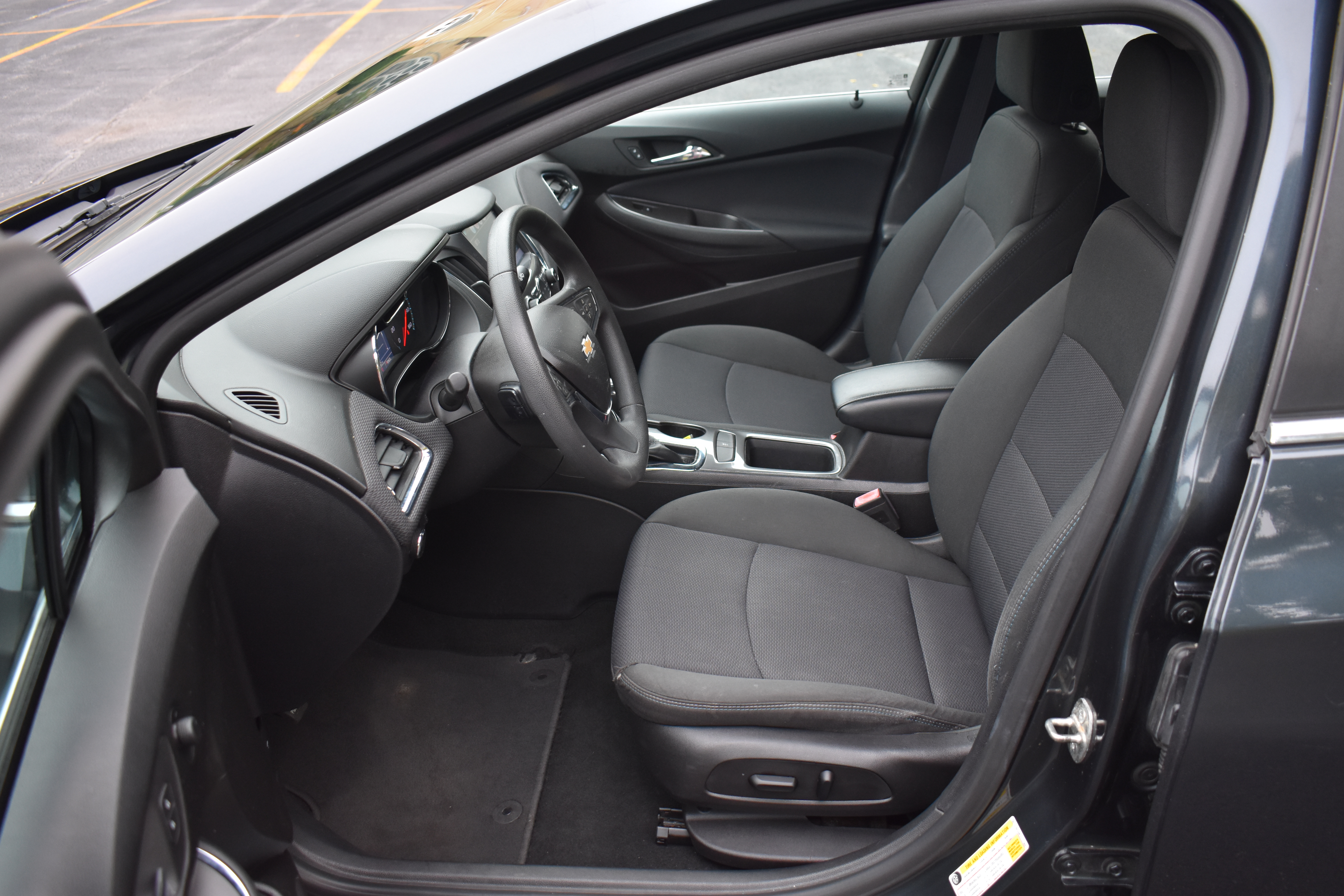 Used 2017 Chevrolet Cruze LT Car