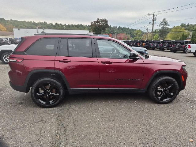 Used 2023 Jeep Grand Cherokee Limited SUV