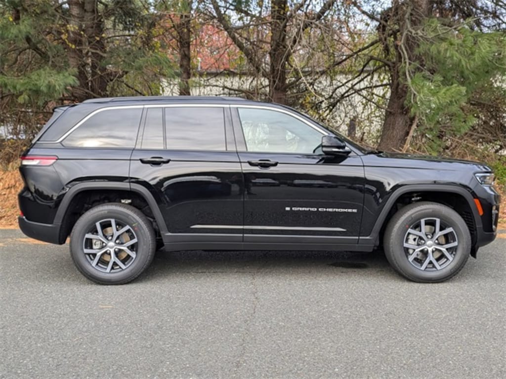 New 2025 Jeep Grand Cherokee Limited Sport Utility