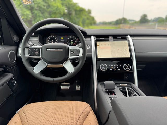 2025 Land Rover Discovery Dynamic SE - Photo 13