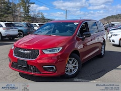 2026 Chrysler Pacifica Select Passenger Van