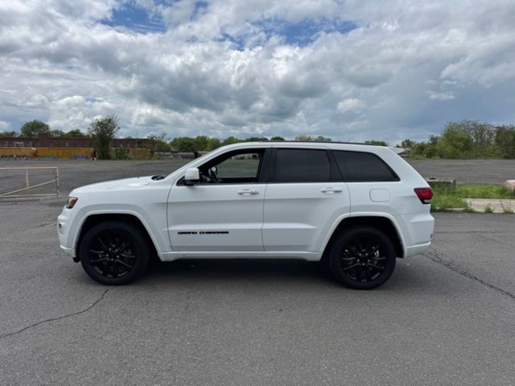 Used 2021 Jeep Grand Cherokee Laredo X SUV
